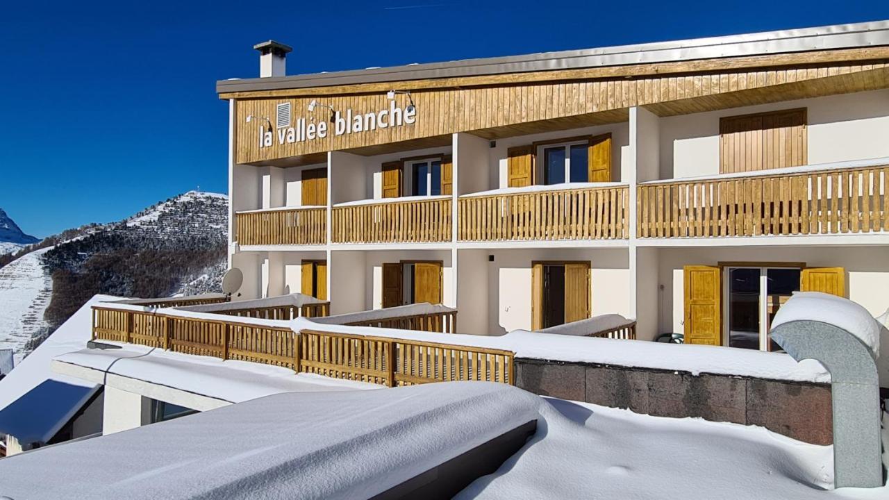 Hotel La Vallee Blanche Alpe d'Huez Exterior photo